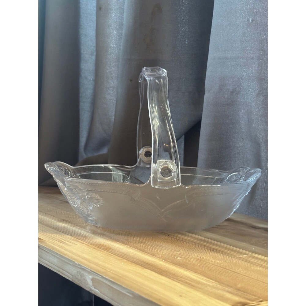 Mikasa Frosted Glass Christmas Basket w/ Handle, VTG collectible, pinecones bell
